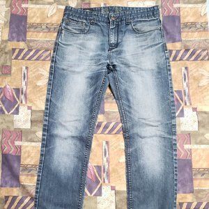 Lee Riders Women's Size 32 Jeans - Slightly Distressed - Pre-Owned